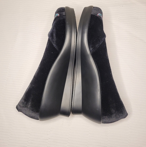 RARE Alegria Velvet Floral Embroidered Peacock Wedge Heels sz 6.5 - Picture 7 of 12